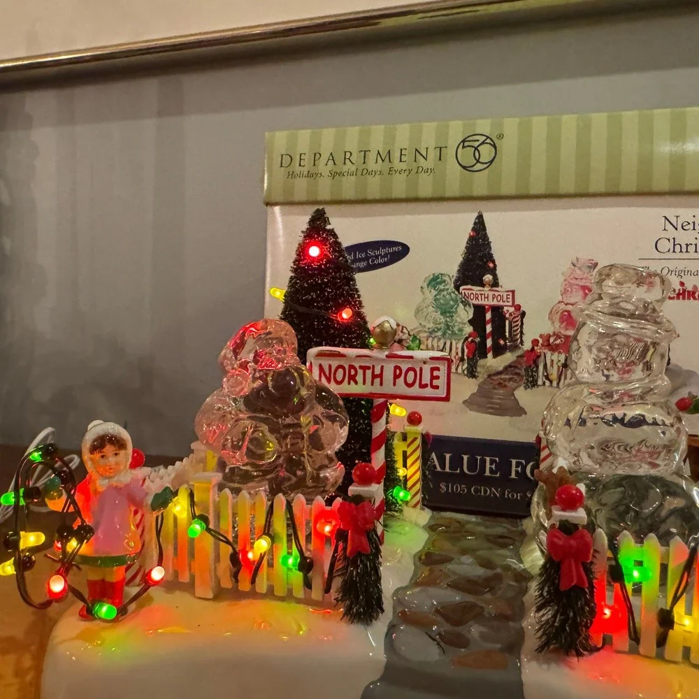 Department 56 Neighborhood Christmas Scene Snow Village Color Dept 56 w/ Box